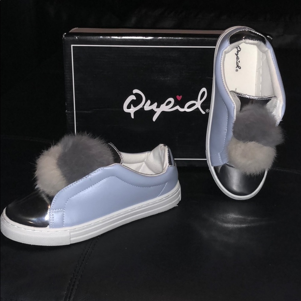 Fun furry Pom Pom sneakers